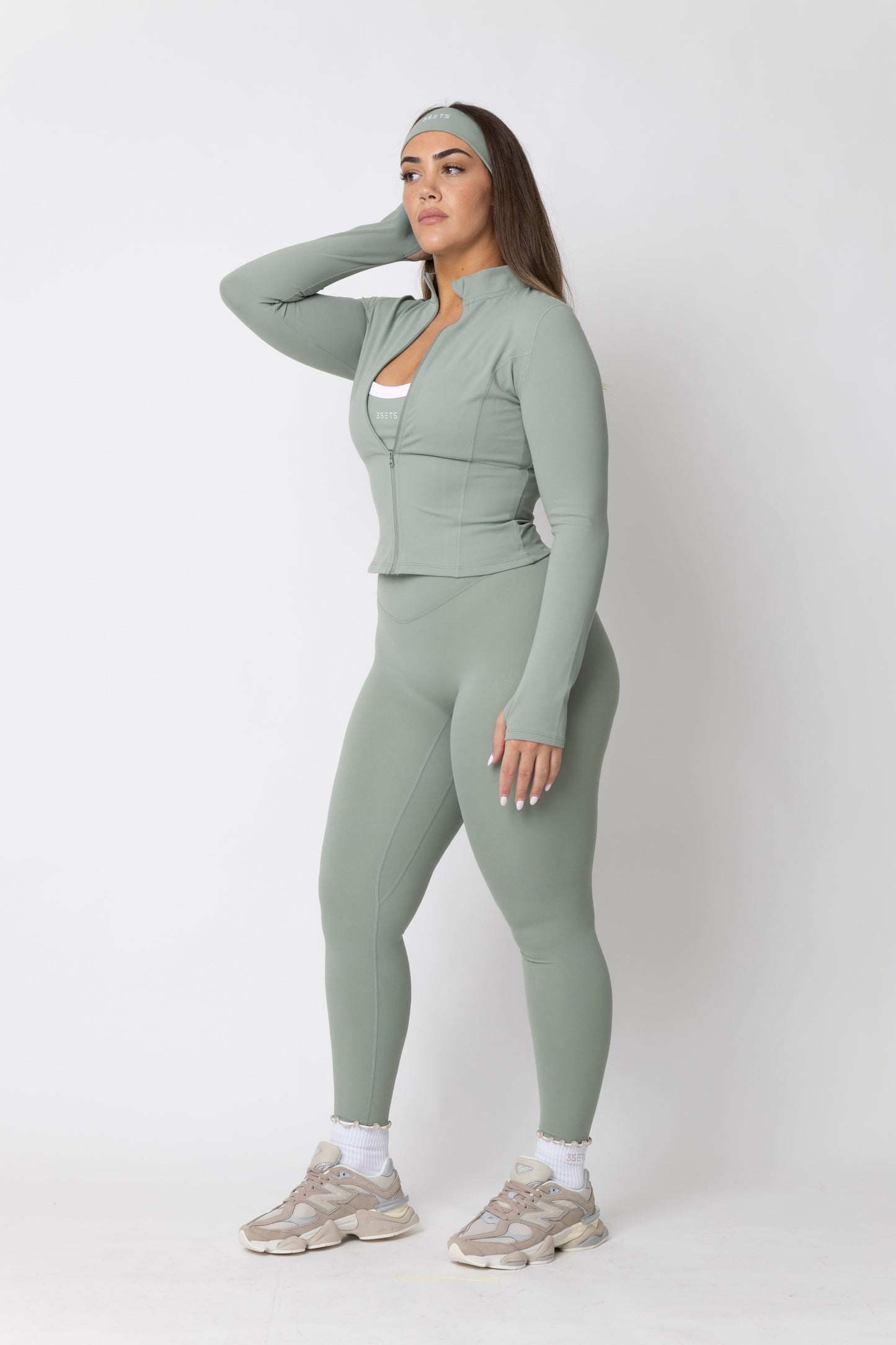 SOFT FLOW - BASE ZIP-UP JACKET | MATCHA CLOUD